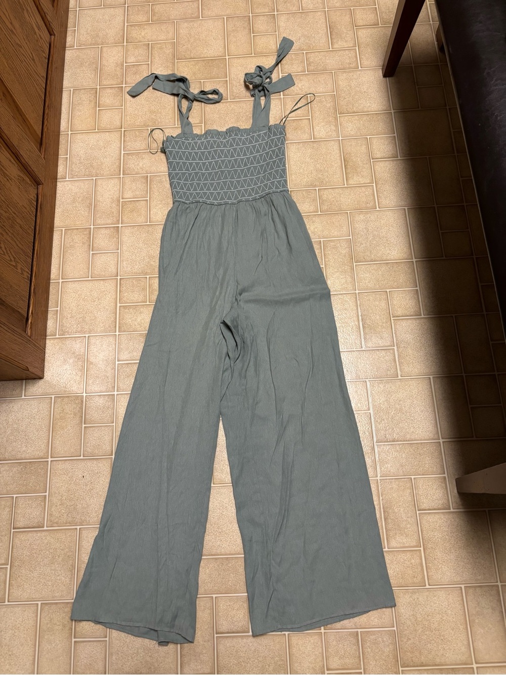 Francesca's Collections Sage Green Smocked Wide-Leg Jumpsuit